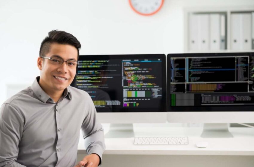 Full Stack Developer Vs Software Engineer: Which One To Choose?