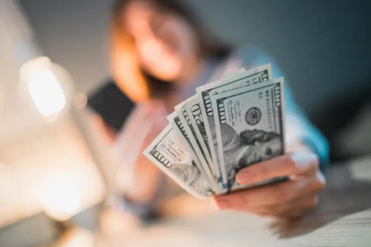 How to Invest $1000 for 20 Years_